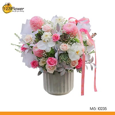 I0235 | Bình hoa 235