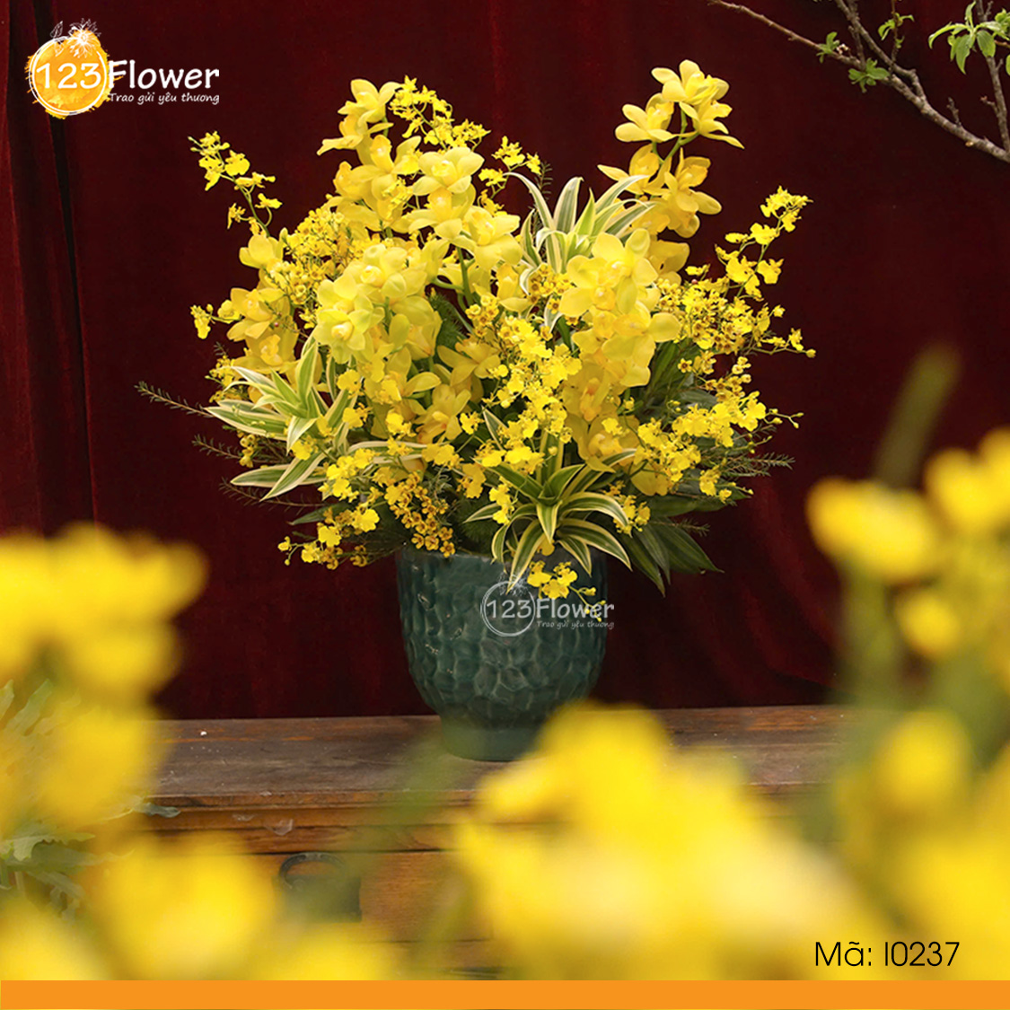 I0237 | Bình hoa 237